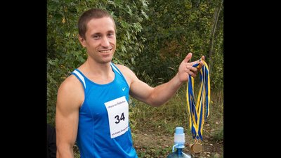 На Сумщині згадують Романа Харченка, який загинув під Іловайськом
