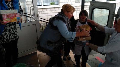 "Подаруй добро дітям". На Вінниччині збирали подарунки для будинку дитини "Подаруй добро дітям". На Вінниччині збирали подарунки для будинку дитини