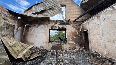 Зруйнований будинок у приватному секторі Вільнянська внаслідок атаки РФ, 5 липня 2026 року
