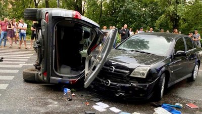 У Рівному в ДТП травмувалось двоє людей У Рівному в ДТП травмувалось двоє людей