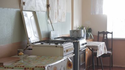 На Буковині банк судиться, аби продати гуртожиток з людьми. Він програв апеляцію