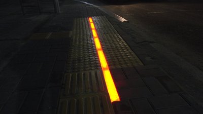 У середмісті Херсона встановили першу LED-смужку на пішохідному переході