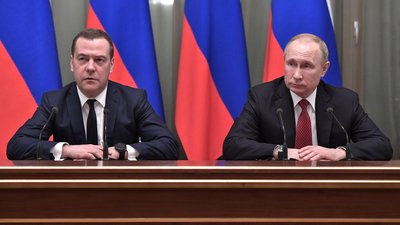 Експрем’єр Медвєдєв визнав, що анексія Криму вдарила по економіці Росії