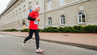 Віталій Сердюк пробіг напівмарафон у Чернігові. 2018 рік Віталій Сердюк пробіг напівмарафон у Чернігові. 2018 рік
