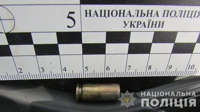 Сів за кермо напідпитку та стріляв з пістолета: на Одещині затримали 63-річного чоловіка