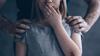 Розбещення, 8-річна дівчинка, засудили чоловіка, суд, позбавлення волі, Запоріжжя, вирок