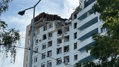 Спогади переселенки з Бердянська, яка проживала в Києві в будинку, в який влучила ракета