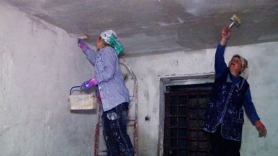 "Щоб уроки проводити офлайн": у школі на Вінниччині облаштовують укриття