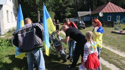 У Ямполі на Сумщині влаштували мотопробіг до Дня Незалежності У Ямполі на Сумщині влаштували мотопробіг до Дня Незалежності