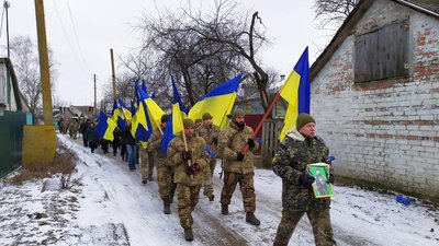 На Чернігівщині попрощалися з двома військовими, які загинули у бою