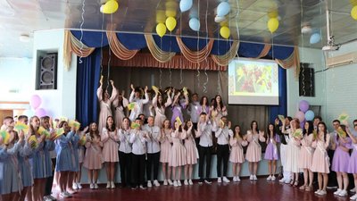 Підсумки навчального року у Полтавській громаді: скільки медалістів та випускників шкіл Підсумки навчального року у Полтавській громаді: скільки медалістів та випускників шкіл