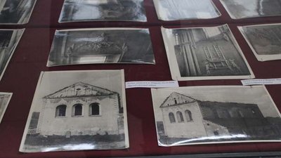 У музеї на Тернопільщині представили рукописну Тору У музеї на Тернопільщині представили рукописну Тору