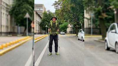 Зібрати мільйон: волонтер вирушив у пішу подорож з Києва до Запоріжжя. Частину коштів віддасть на відбудову Чернігівщини Зібрати мільйон: волонтер вирушив у пішу подорож з Києва до Запоріжжя. Частину коштів віддасть на відбудову Чернігівщини