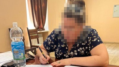 Підозрювана 57-річна жителька Таранівки на Харківщині