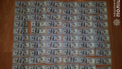 Житель Мукачева викрав у пенсіонерки 180 тисяч гривень Житель Мукачева викрав у пенсіонерки 180 тисяч гривень