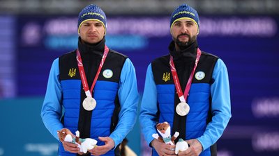 Олександр Казік (ліворуч) - дворазовий призер Паралімпійських ігор-2026