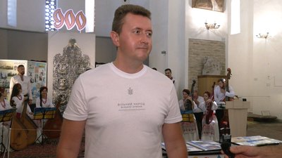 У Чернігові в Борисоглібському соборі до 900-річчя відкрили "Пошту під куполами" У Чернігові в Борисоглібському соборі до 900-річчя відкрили "Пошту під куполами"