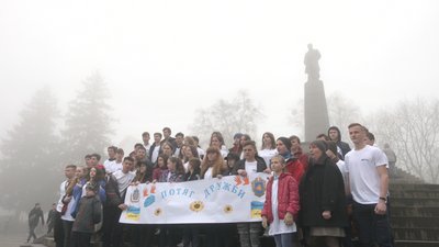 В Каневі вшановували пам’ять Тараса Шевченка В Каневі вшановували пам’ять Тараса Шевченка