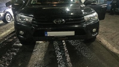 На кордоні затримали бельгійця: хотів вивезти із України зброю