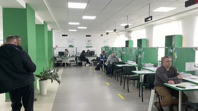 Обмін за кордоном та в Україні: як жителі Полтавщини можуть замінити водійське посвідчення Обмін за кордоном та в Україні: як жителі Полтавщини можуть замінити водійське посвідчення