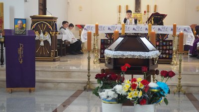 На Кіровоградщині попрощалися з захисниками Віктором Щербаковим і На Кіровоградщині попрощалися з захисниками Віктором Щербаковим і
