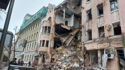 Обстріл центру Харкова: рятувальники знайшли тіла двох загиблих