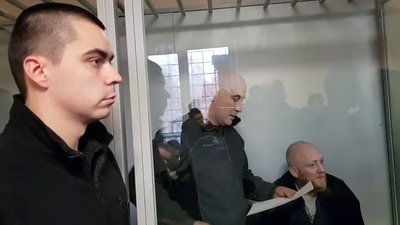 Обвинувачені у справі про теракт біля Палацу спорту під час судового слухання Обвинувачені у справі про теракт біля Палацу спорту під час судового слухання