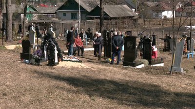 Рік після ізоляції: як живе село, яке першим зачинили через COVID на Рівненщині
