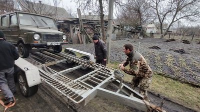 "Волинянка" від волинянина: житель Олики віддав власний автомобіль військовим "Волинянка" від волинянина: житель Олики віддав власний автомобіль військовим