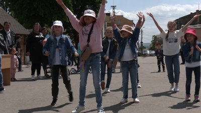 Носять панамки та слухають пісню "Stefania". Як відреагували калушани на перемогу Kalush Orchestra на Євробаченні-2022 Носять панамки та слухають пісню "Stefania". Як відреагували калушани на перемогу Kalush Orchestra на Євробаченні-2022