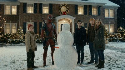 Кадр з відео Harry Potter and the Christmas Trap
