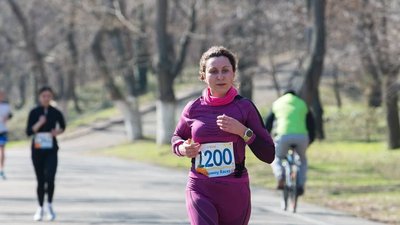 Жительки села Злинка бігали на Одеському Марафоні. Розповіли про спорт у селі Жительки села Злинка бігали на Одеському Марафоні. Розповіли про спорт у селі