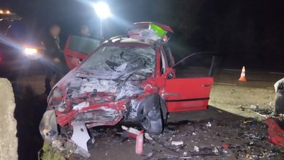 Автомобіль
