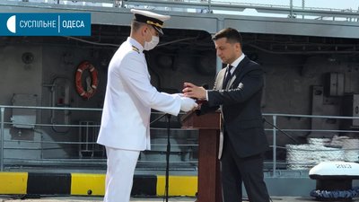 "Ми ніколи не пробачимо тих, хто анексував Крим": Зеленський на День ВМСУ в Одесі