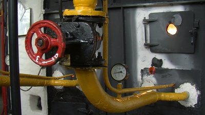 35 багатоквартирних будинків у Луцьку без тепла через аварії на тепломережах