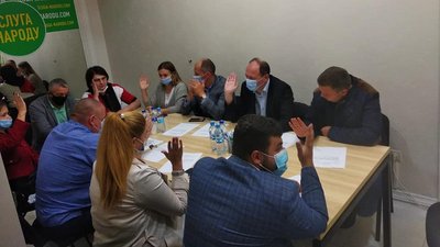 "Осачука — у відставку", опозиція заходить у раду та мер проти ОДА. ТОП-5 політичних подій Буковини "Осачука — у відставку", опозиція заходить у раду та мер проти ОДА. ТОП-5 політичних подій Буковини