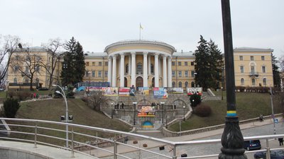 Ексдиректора центру культури Федерації профспілок судитимуть за зловживання