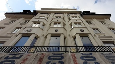 Реконструкція готелю "Дністер": що кажуть представники культури