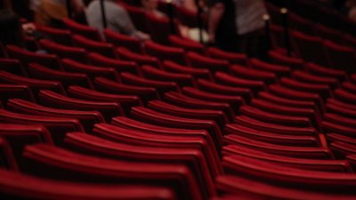 В Україні з'явився перший онлайн-театр з українськими постановками В Україні з'явився перший онлайн-театр з українськими постановками