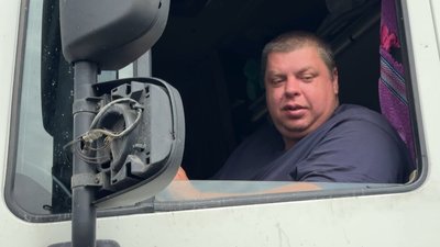 «Я радий, що живий»: що розповідають очевидці про атаку дрона РФ біля кордону з Польщею на Волині «Я радий, що живий»: що розповідають очевидці про атаку дрона РФ біля кордону з Польщею на Волині