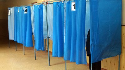 23,93%. Дніпро показало найнижчу явку виборців серед 11 міст України