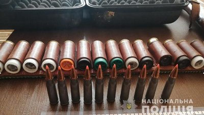 Підозрюваних у пограбуванні односельця виявили правоохоронці на Закарпатці Підозрюваних у пограбуванні односельця виявили правоохоронці на Закарпатці