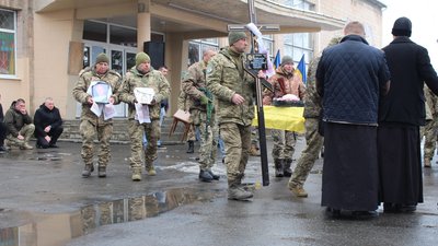 На Тальнівщині поховали полеглого захисника На Тальнівщині поховали полеглого захисника