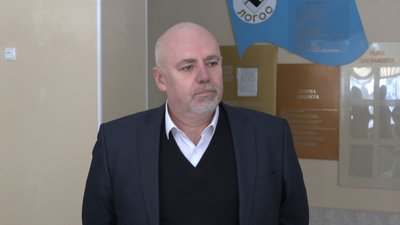 У 6-ії гімназії в Запоріжжі закривають початкову школу. Батьки першачків проти У 6-ії гімназії в Запоріжжі закривають початкову школу. Батьки першачків проти