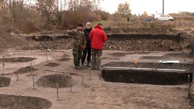 На межі Рівного і Квасилова археологи розкопали ритуальне поховання На межі Рівного і Квасилова археологи розкопали ритуальне поховання