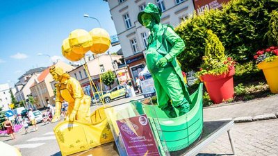 У Нідерландах підтримали івано-франківських мімів та збирали гроші для ЗСУ У Нідерландах підтримали івано-франківських мімів та збирали гроші для ЗСУ