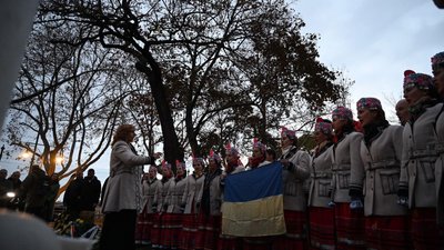 Українці в Угорщині та гості із Закарпаття вшанували пам'ять жертв Голодомору Українці в Угорщині та гості із Закарпаття вшанували пам'ять жертв Голодомору