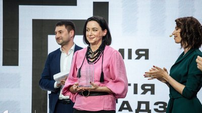 Лауреаткою "Премії імені Георгія Ґонґадзе" у 2021 році стала Мирослава Барчук Лауреаткою "Премії імені Георгія Ґонґадзе" у 2021 році стала Мирослава Барчук
