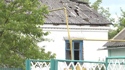 Наслідки ударів по Малину на Житомирщині: 10 будинків зруйновані, ще півтори сотні – пошкоджені Наслідки ударів по Малину на Житомирщині: 10 будинків зруйновані, ще півтори сотні – пошкоджені