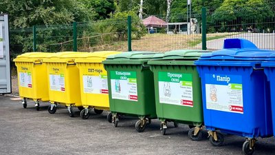 Сортування сміття у Рівному